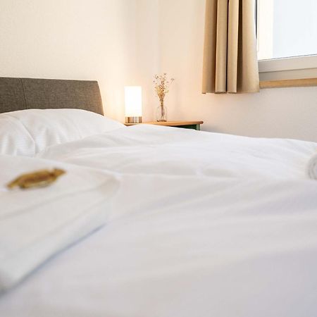 Moderne Wohnung Mit Parkplatz Ostermundigen Esterno foto