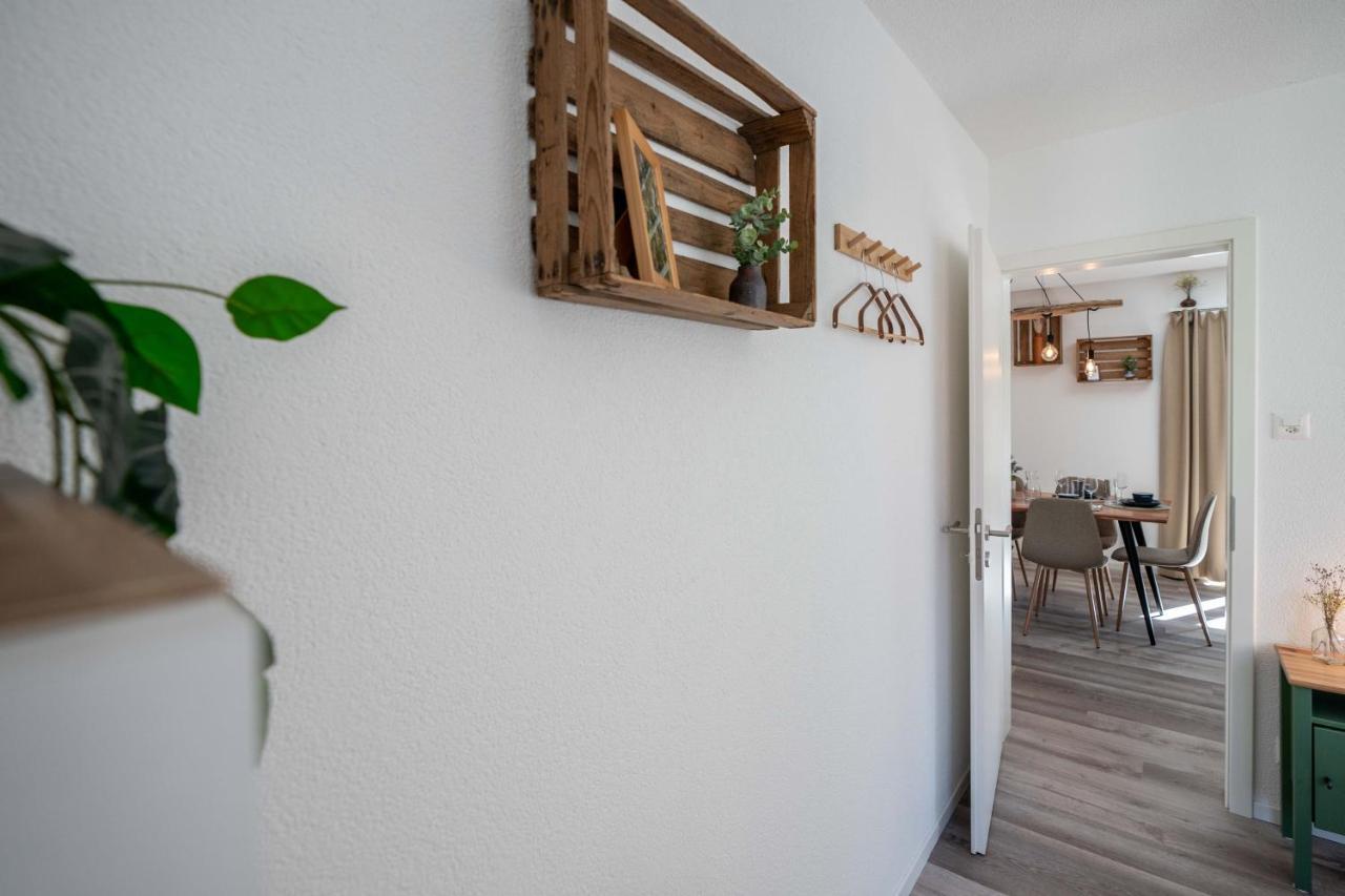 Moderne Wohnung Mit Parkplatz Ostermundigen Esterno foto